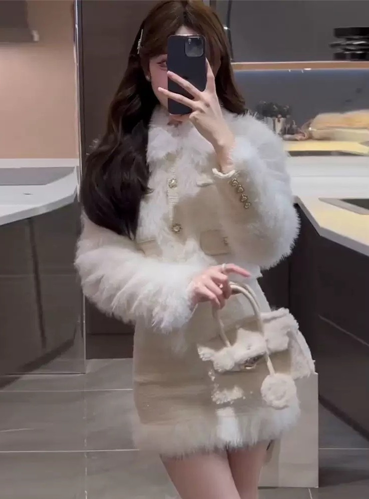 รหัส 0365 ชุดเซ็ทกระโปรงสีขาว - Image 2