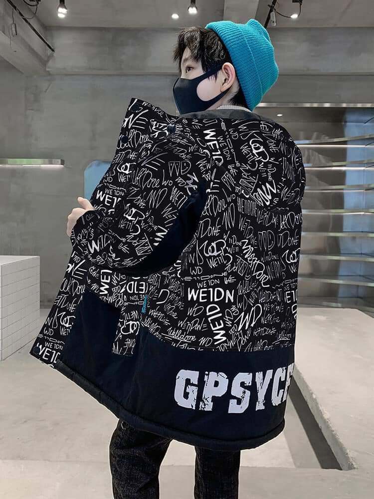 รหัส 0581 เสื้อกันหนาวเด็ก ขนเป็ดลายอักษร สีดำ