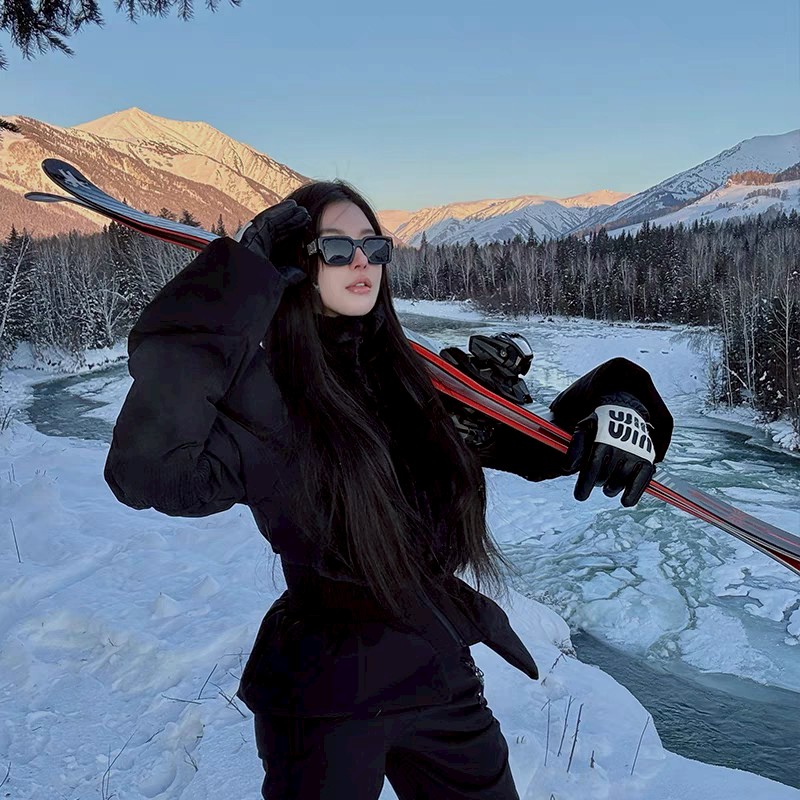 ชุดสกีผู้ใหญ่